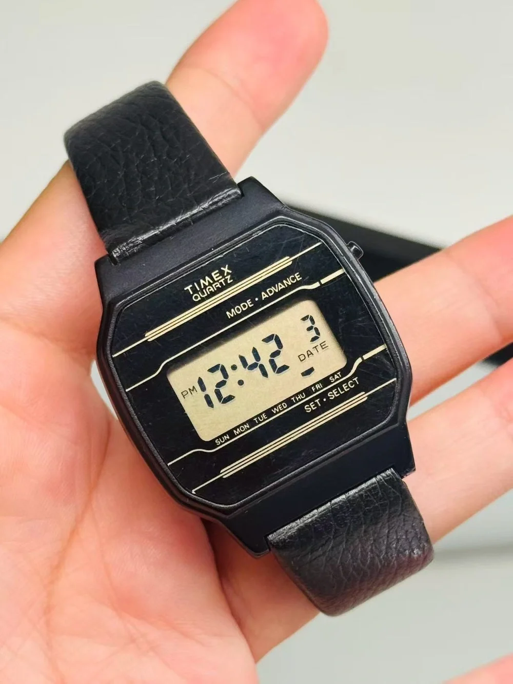 Vintage Timex Quartz LCD Digital Men Watch Black 35mm New Battery Working